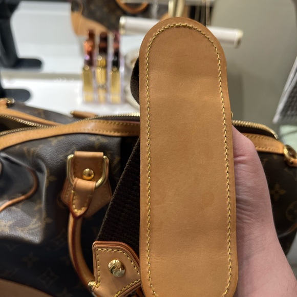 Louis Vuitton Limited Edition Monogram Stephen Boston Bag with Lucite Strap - Picture 13 of 14